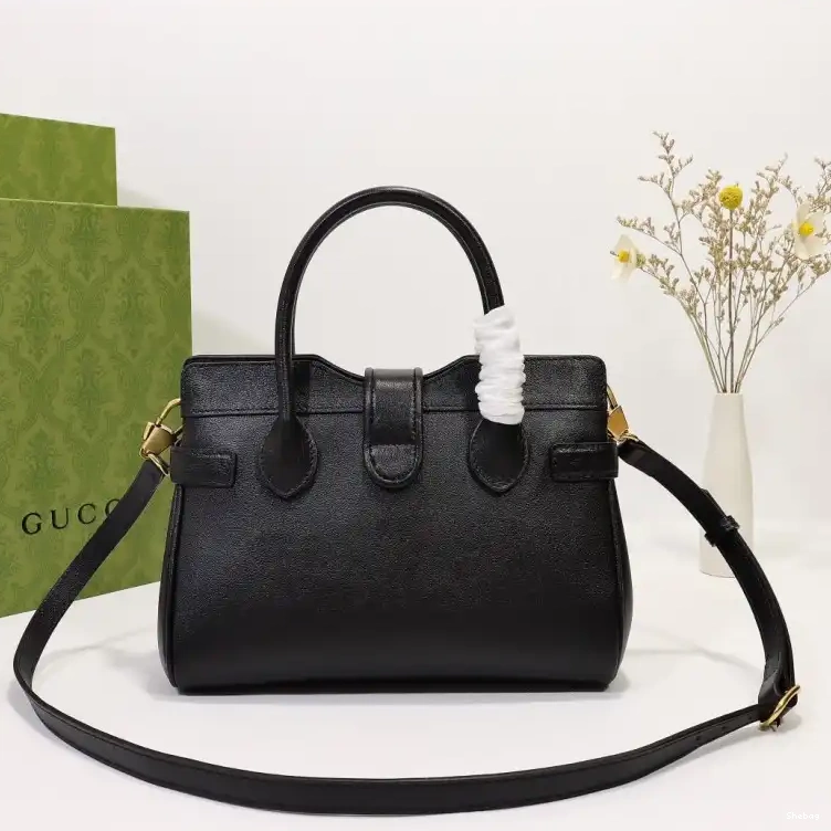 2108DJ0031 Gucci s Bags 1014